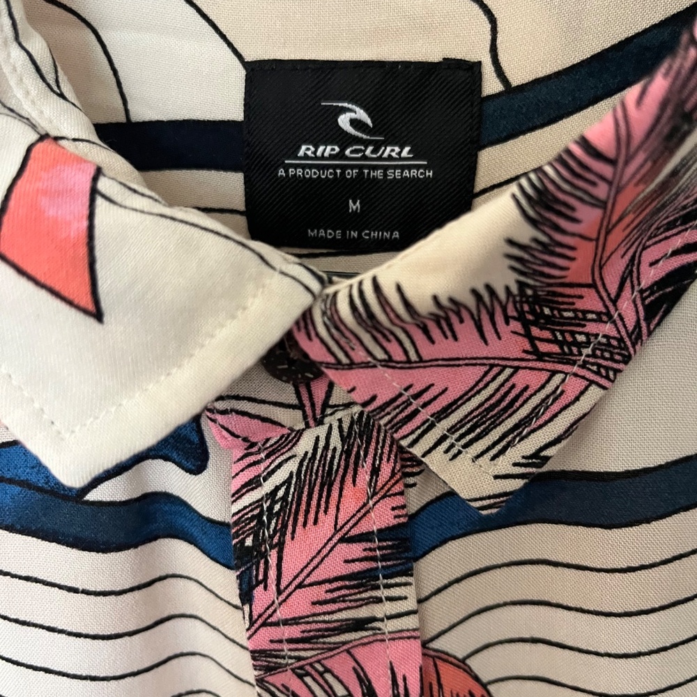 Mens Rip Curl button down shirt - Picture 2 of 3